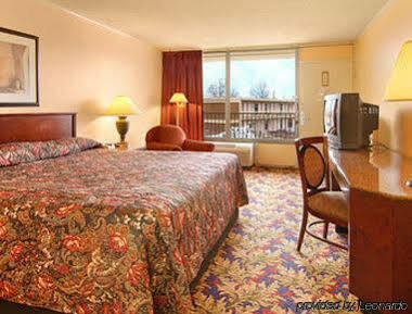 Super 8 By Wyndham Jasper Hotel Eksteriør billede